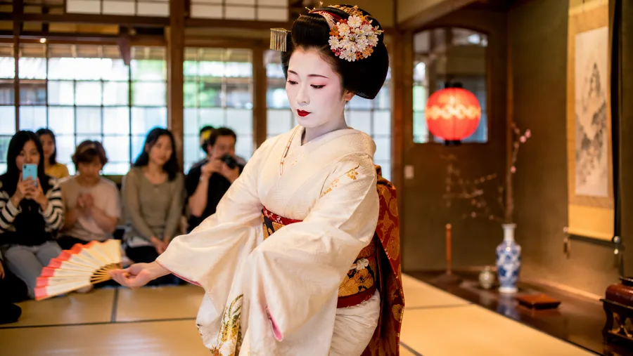 ¿Las geishas aún existen? Cultura, reglas e historia de las geishas modernas